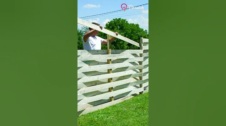 WHITE WOODEN FENCE!! DIY!