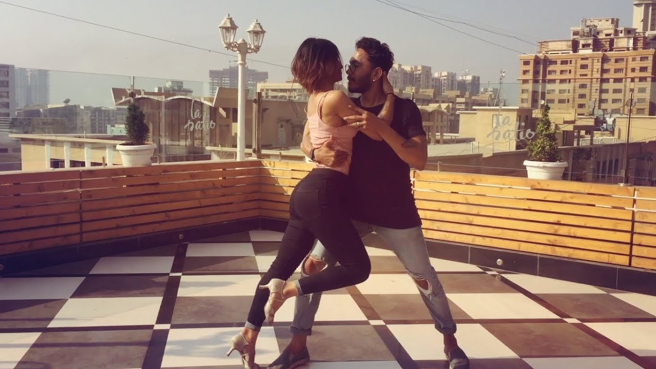 25 BEGINNER BACHATA MOVES YOU MUST KNOW!