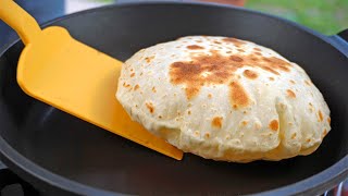 These flatbreads inflate like a balloon! Just add this ingredient (no yeast) to the flour!