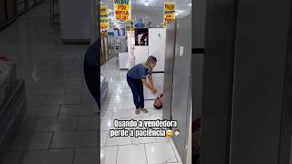 Quando a vendedora perde a paciência com o marketing #video #futebol #rj #goiatuba #humor #shorts