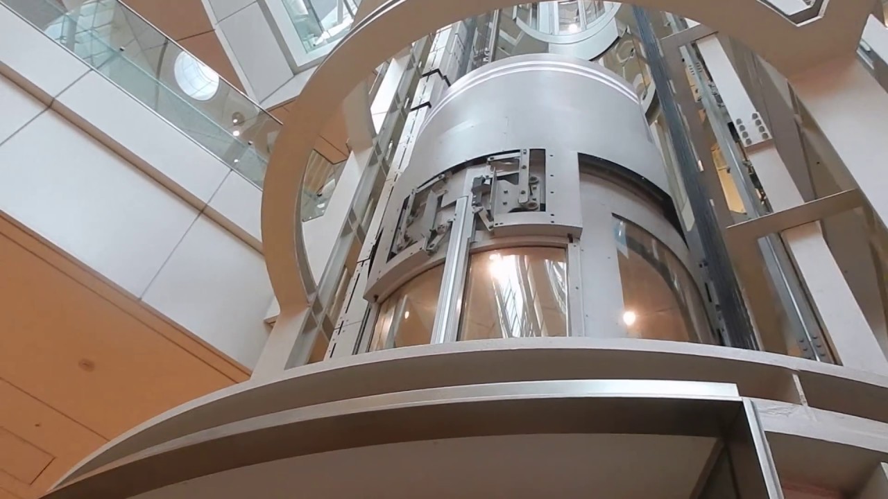 羽田空港第2ターミナルのエレベーター　その1