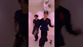 #JO1 | 'WHATCHA DOIN' #SHO × #KEIGO #JO1_WHATCHADOIN #JO1_ANIMAL #與那城奨 #佐藤景瑚 #shorts