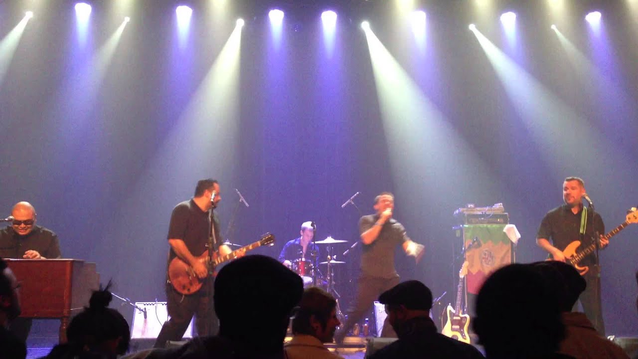 video phone beyonce mp3 The Aggorlities - Dirty Reggae @Sesc Santo André, Brazil - 2013
