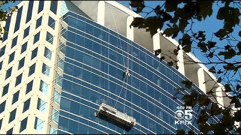 2 Window Washers Rescued After Getting Stranded Mid-Air Outside Oakland High-Rise