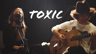 Britney Spears - Toxic (Acoustic Cover)