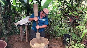 Coffee Farmer Shows A DIY Hulling & Peeling Method For Green Coffee Beans