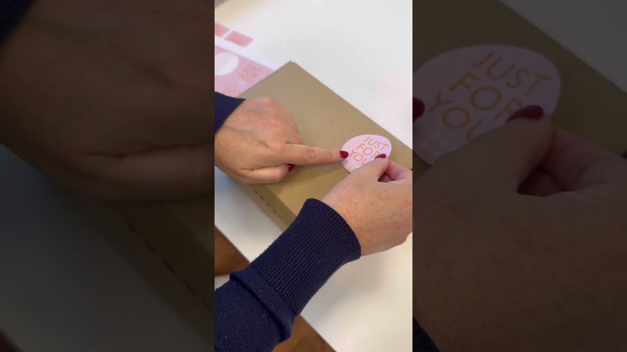 Experience the epitome of relaxation with our ‘Sleep Well Goody Box.’