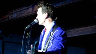 Flying, Chris Isaak 2011