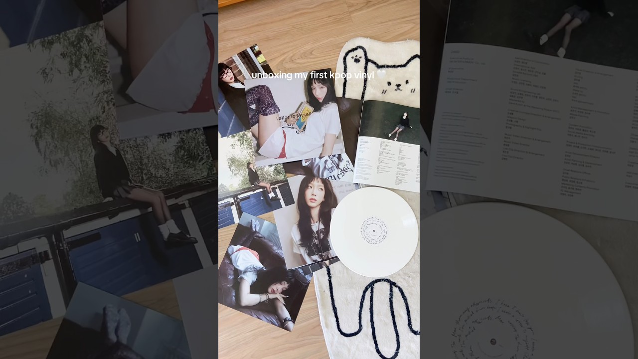 my first kpop vinyl 🤍✨ 