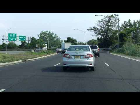 New Jersey Turnpike (Exit 69) northbound/inbound