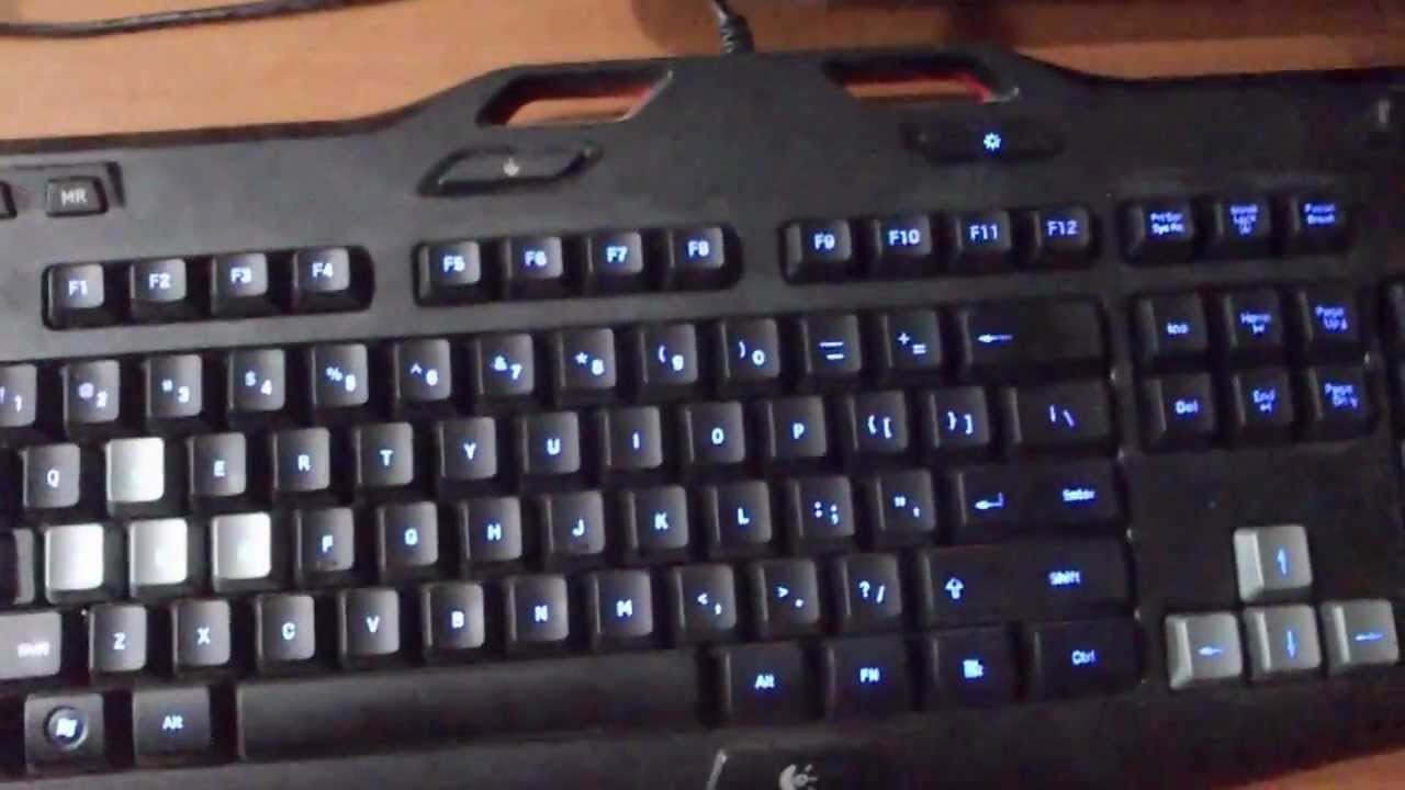 Review of logitech keyboard and logitech G300 - YouTube