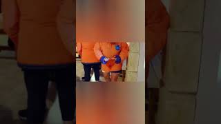 Посещение ледяного бара рядом с парком Игуасу #путешествие #ледянойбар #замерзнули #туризм