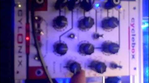 Cylonix Cyclebox-Who