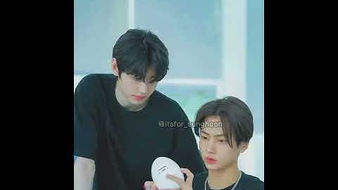 your bias and bias wrecker 😍 💗 #jay #sunghoon #enhypenjay #enhypensunghoon  #enhypen