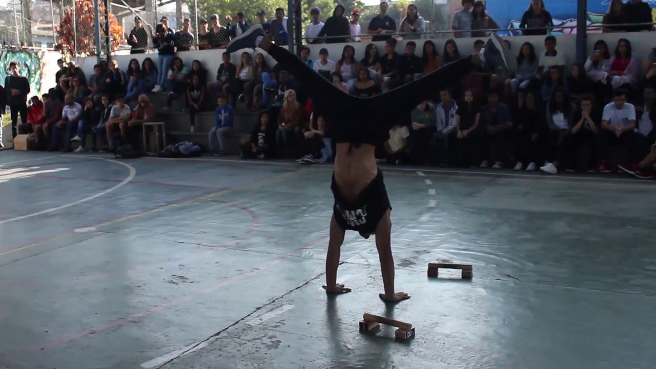 Calistenia Maia na Escola