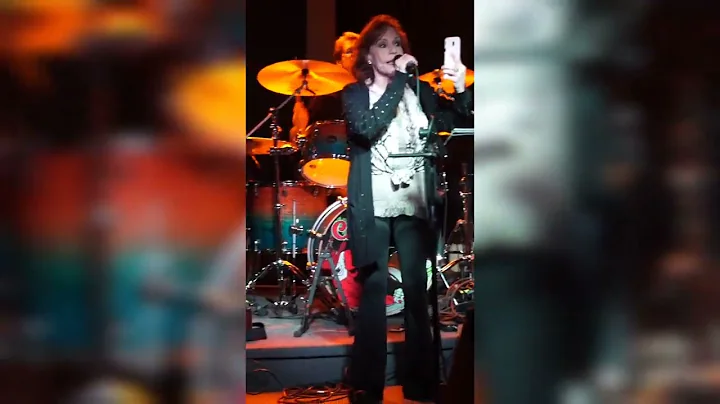 Maria Martz Rocks at MLC Open Jam