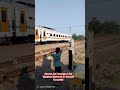 Awas Kereta! Kereta Api Comuter Line Walahar Berhenti Di Stasiun Kosambi