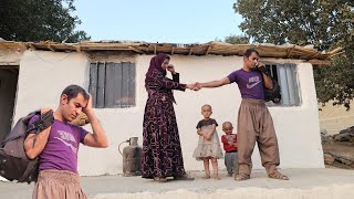 Download Lagu Hadi's farewell as she goes to prison and the cries of Khadija and the children MP3 Download Lagu Hadi's farewell as she goes to prison and the cries of Khadija and the children MP3