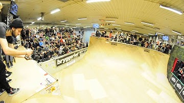 Mike Vallely - No Comply Tailslide over the Channel