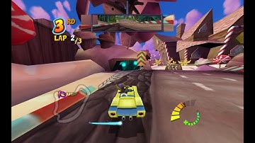 Crash Tag Team Racing - Track And The Beanstalk Gameplay
