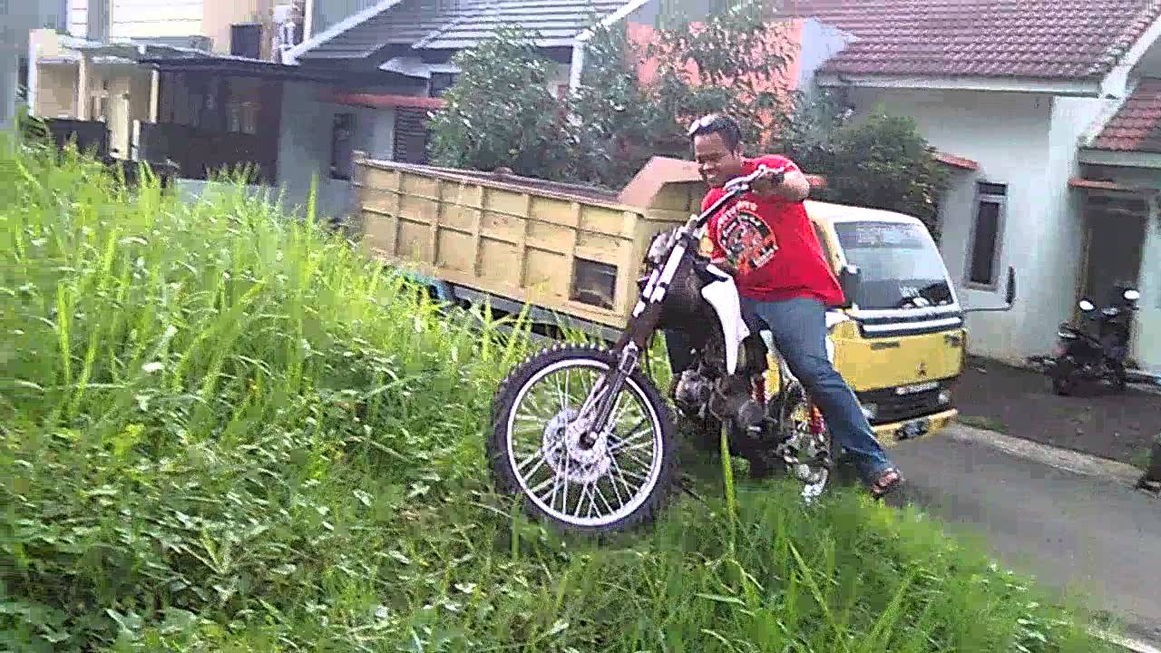 TES MOTOR TRAIL LUCU NABRAK PINTU YouTube