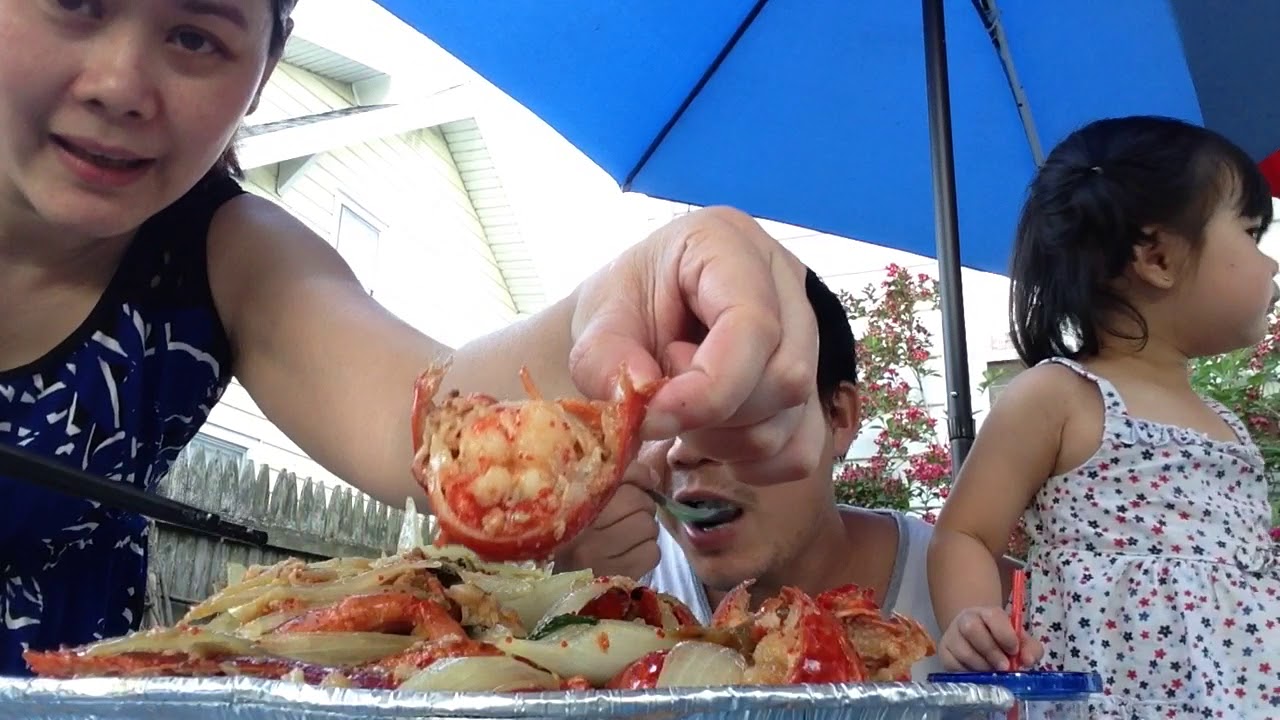 Lobster xao gung qua da YouTube