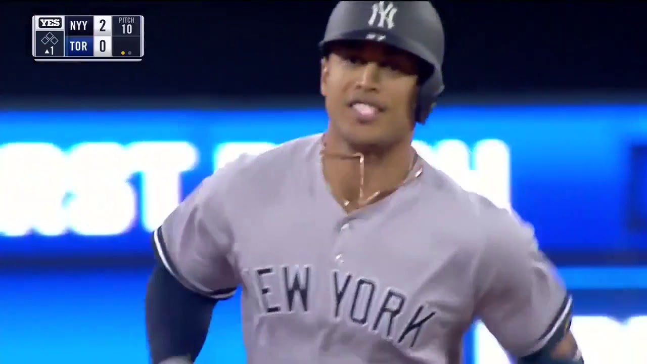 Giancarlo Stanton hits two home runs in Yankees debut