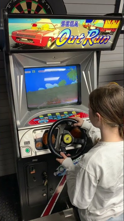 MAC 77 - Young Driver Training Retro Sega Outrun Arcade! 👾🕹🎮