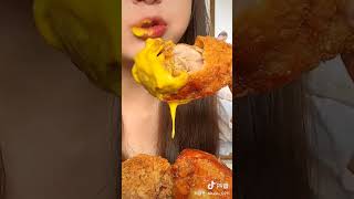 Ăn cùng Niuniu🍗🍗 so yummy 🥰🥰 #xuhuong #mukbang #hottrend #douyin #tiktok #genz