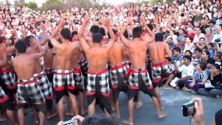 Национальный балийский танец Кечак (начало)