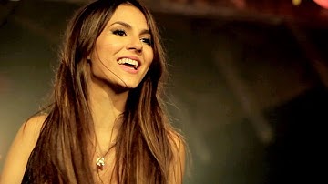 Victorious - Freak The Freak Out (feat.Victoria Justice)  (Official Music Video)