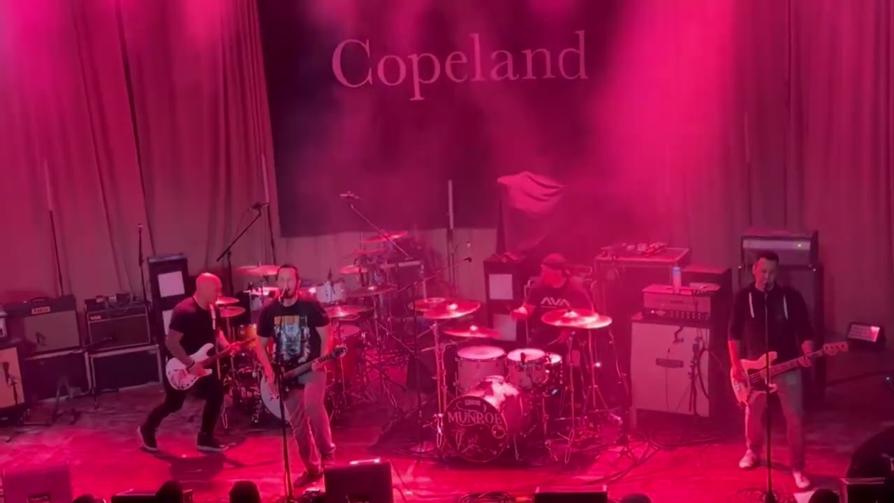 Watch "Dry" clip from the House of Blues Chicago MUNROE 3.27.2025 on YouTube Watch "Dry" clip from the House of Blues Chicago MUNROE 3.27.2025 on YouTube