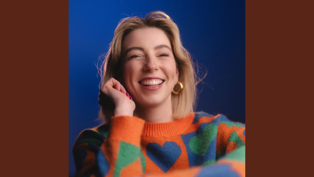 在 YouTube 上觀看「Emily」 在 YouTube 上觀看「Emily」