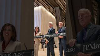 Jamie Dimon cuts the ribbon on JPMorgan’s new home