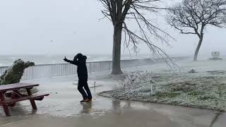 Lake Effect Blizzard Insanity-Buffalo NY-THUNDERSNOW-Whiteouts-Massive Waves! by Buffalo Weather 2,570 views 4 months ago 15 minutes