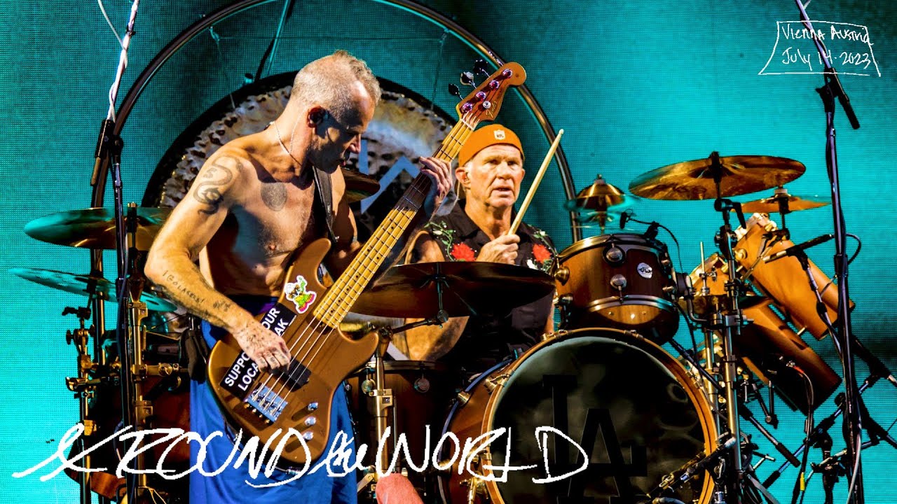 Red Hot Chili Peppers Intro Jam + Around The World LIVE in Vienna