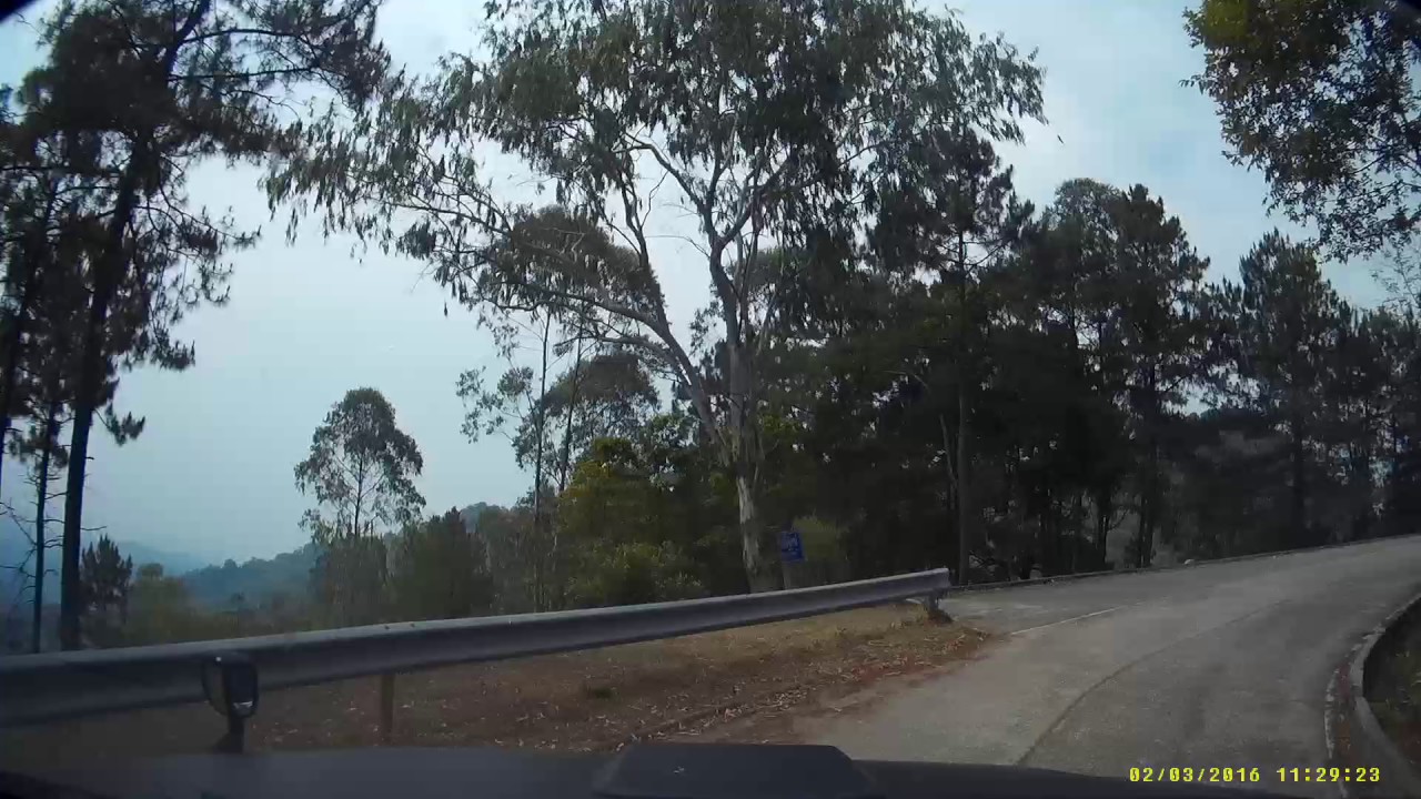 ถนนจาก อช.แจ้ซ้อน - แม่กำปอง ช่วงจากบ้านป่าเมี้ยง ลงมากิ่วฝิ่น