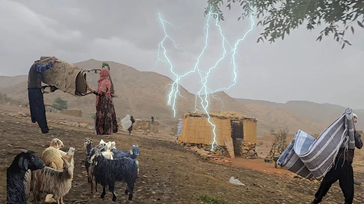 Sudden and terrible rain caught the nomads by surprise! Real and tense moments under the rain