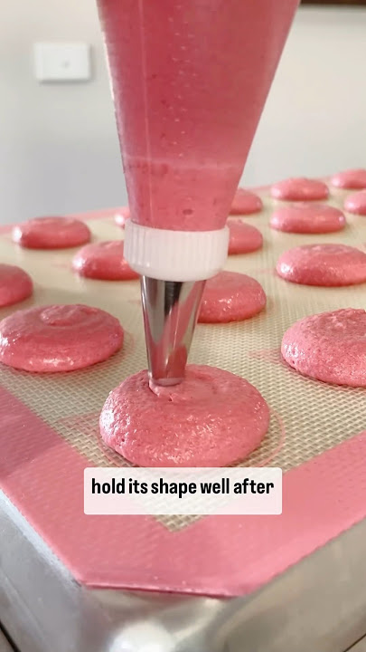 Cangkang macaron yang rapuh vs yang bagus #macarons #macaronlove #macaronstagram