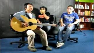 Efek Rumah Kaca - Cinta Melulu - Live @ MalaysiaKini [ERK]