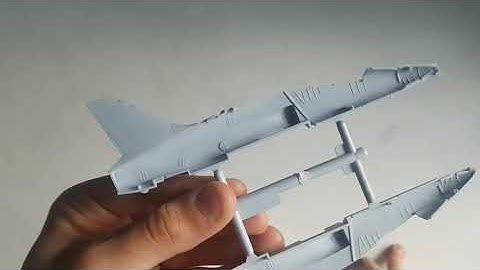 AirfIx 1/72 BAe Hawk T.Mk 1A Unboxing