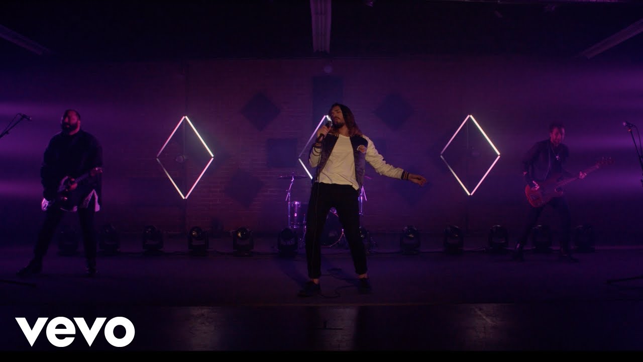 Regardez Charming Liars - Ocean (Official Music Video) sur YouTube Regardez Charming Liars - Ocean (Official Music Video) sur YouTube