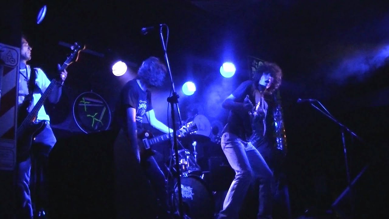 Narigones - (cover) Sink The Pink - AC/DC - YouTube