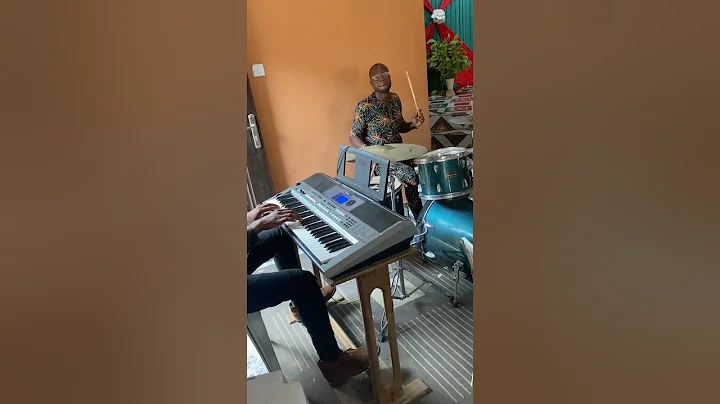 MUST WATCH AFRICAN PRAISE MEDLEY