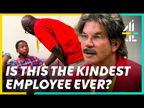 Download Boss Left STUNNED At Employee’s Generosity | Undercover Boss USA | All 4