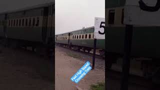 Fast High Spped Train Crossing Crossing .#FastTrain #🚂🚉🚝