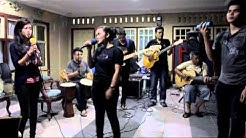 Lagu Daerah Jambi "Dagang Manumpang" by Rangkayo Akustik ( @rangkayoakustik )  - Durasi: 3:00. 