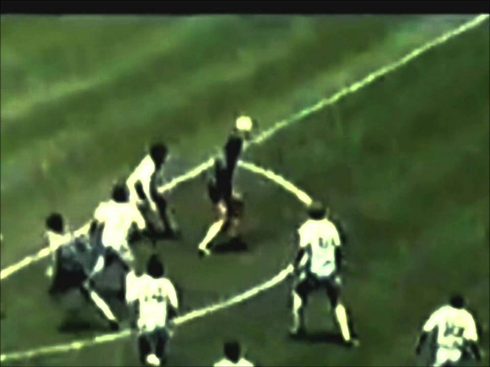 Maradona, Valdano, Hodges et la Main De Dieu. YouTube
