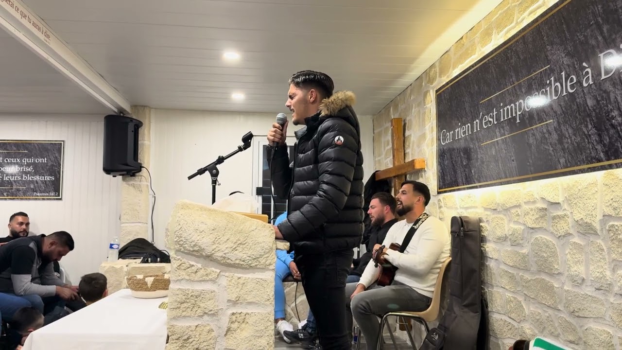 🎶 Cantique avec Boston – Chant de Louange en Rom | Adoration & Gloire à Dieu 🙌✨