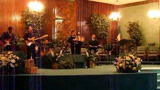 Paulino Bernal Valley Worship Center - Paul Ochoa y Los Milagros